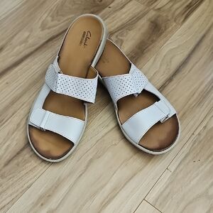 Clarks Collection Womens  White Sandals Slip-On Design Size 9